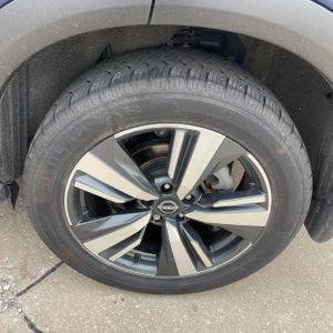 صورة مصغرة 18 لـ 2023 Nissan ROGUE SL