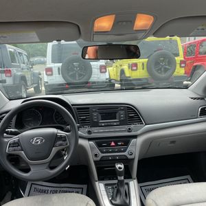 صورة مصغرة 36 لـ 2017 Hyundai ELANTRA SE