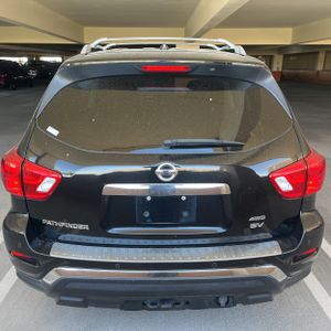 صورة 7 لـ 2017 Nissan PATHFINDER SV