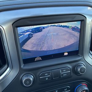 صورة 38 لـ 2020 Chevrolet SILVERADO 1500 RST