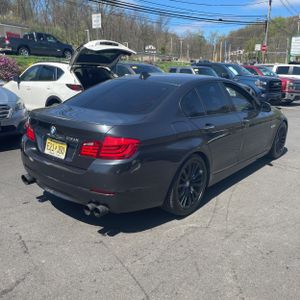 BMW 5-SERIES 550I - 8