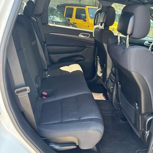 2018 JEEP GRAND CHEROKEE LAREDO thumbnail 35