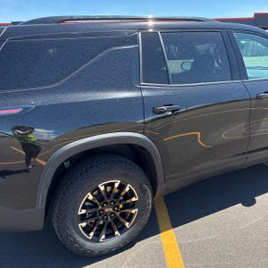 2025 Chevrolet TRAVERSE Z71 照片 9