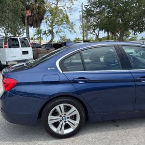 BMW 3-SERIES 330E IPERFORMANCE - 9