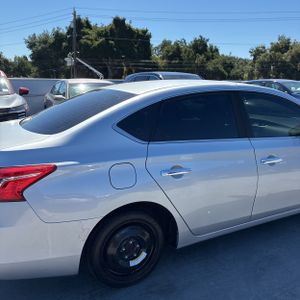 صورة 8 لـ 2018 Nissan SENTRA S