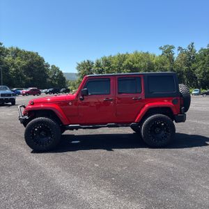صورة 3 لـ 2017 JEEP WRANGLER UNLIMITED SAHARA