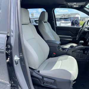 2025 Toyota 4RUNNER SR5 — миниатюра 32