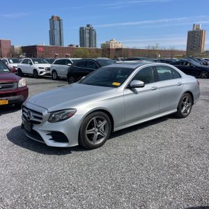 MERCEDES-BENZ E-CLASS - 3