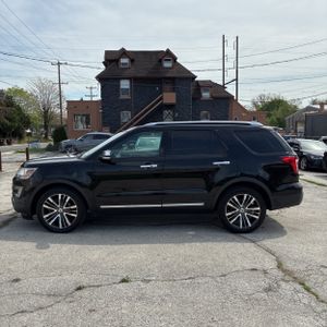 FORD EXPLORER PLATINUM - 3