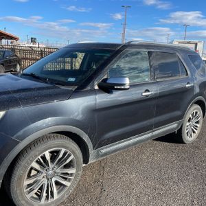 FORD EXPLORER PLATINUM - 2