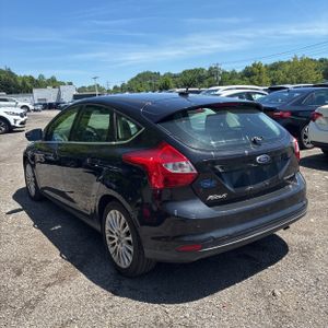 FORD FOCUS TITANIUM - 5