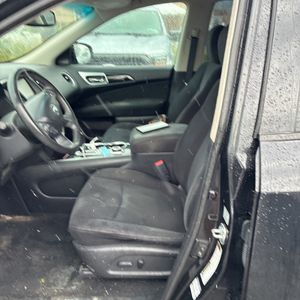 2015 Nissan PATHFINDER SV 缩略图 30