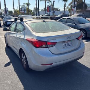 2015 Hyundai ELANTRA SE 照片 5