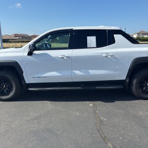 CHEVROLET SILVERADO - 4