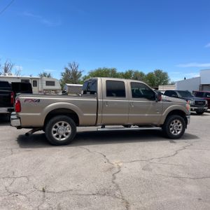 FORD F-250 SUPER DUTY LARIAT - 10