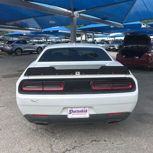 DODGE CHALLENGER SXT PLUS - 7