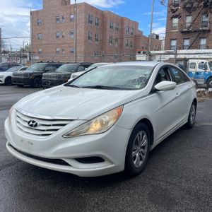 HYUNDAI SONATA GLS - 1