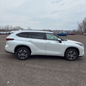 TOYOTA HIGHLANDER - 10