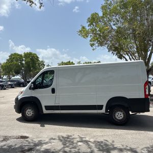 صورة 3 لـ 2025 RAM PROMASTER 2500 TRADESMAN