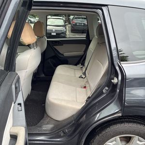 صورة مصغرة 33 لـ 2016 Subaru FORESTER 2.5I PREMIUM