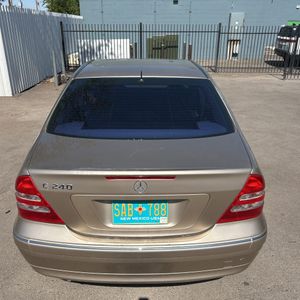 2002 Mercedes-BENZ C-CLASS thumbnail 37