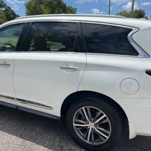 INFINITI QX60 Luxe - 6
