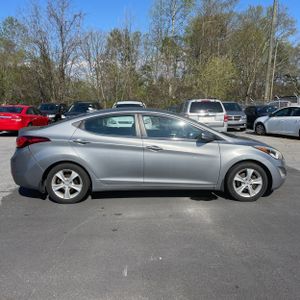 HYUNDAI ELANTRA VALUE EDITION - 10