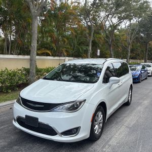 صورة 1 لـ 2018 Chrysler PACIFICA TOURING L