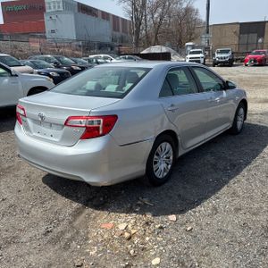TOYOTA CAMRY - 8