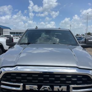 2024 RAM 3500 BIG HORN — миниатюра 15