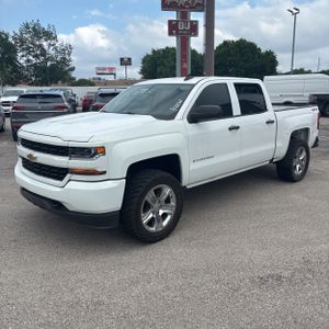 CHEVROLET SILVERADO 1500 CUSTOM - 1