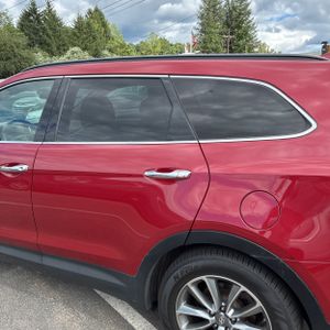 صورة 6 لـ 2017 Hyundai SANTA FE SE