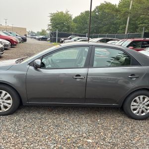 صورة 4 لـ 2013 KIA FORTE EX