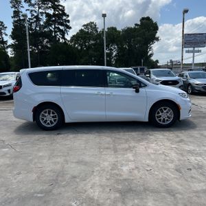 CHRYSLER PACIFICA TOURING L - 10