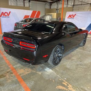 DODGE CHALLENGER - 6