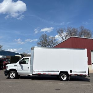 FORD E-350 CUTAWAY - 3