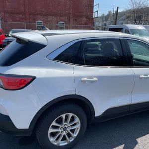 FORD ESCAPE SE - 9