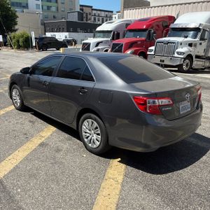 2012 Toyota CAMRY LE photo 4