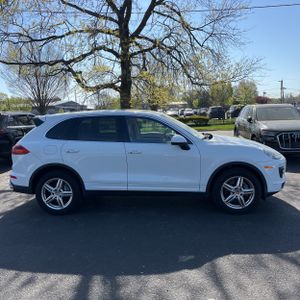 PORSCHE CAYENNE BASE - 10