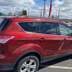 FORD ESCAPE SE - 9