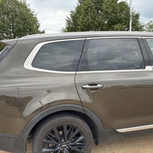 صورة 9 لـ 2021 KIA TELLURIDE SX