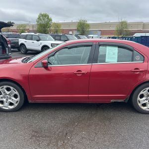 FORD FUSION SE - 4