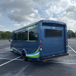 FORD E-450 CUTAWAY - 5