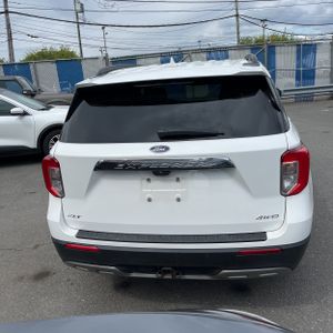 FORD EXPLORER XLT - 7