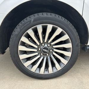 صورة مصغرة 18 لـ 2019 Lincoln NAVIGATOR L RESERVE