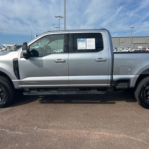 FORD F-350 SUPER DUTY LARIAT - 4