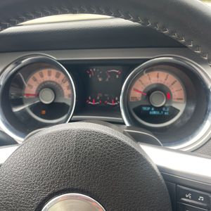 2011 FORD MUSTANG V6 PREMIUM 照片 38
