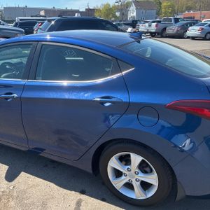 HYUNDAI ELANTRA VALUE EDITION - 6