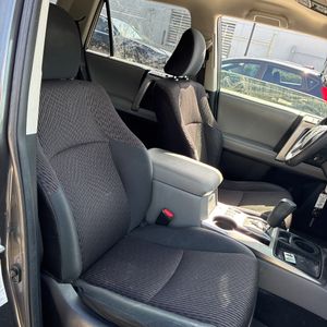 2013 Toyota 4RUNNER SR5 thumbnail 33