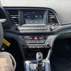 2018 Hyundai ELANTRA SEL — фото 37